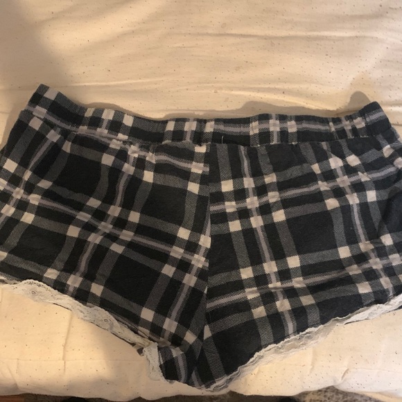 Shorts - Picture 2 of 2